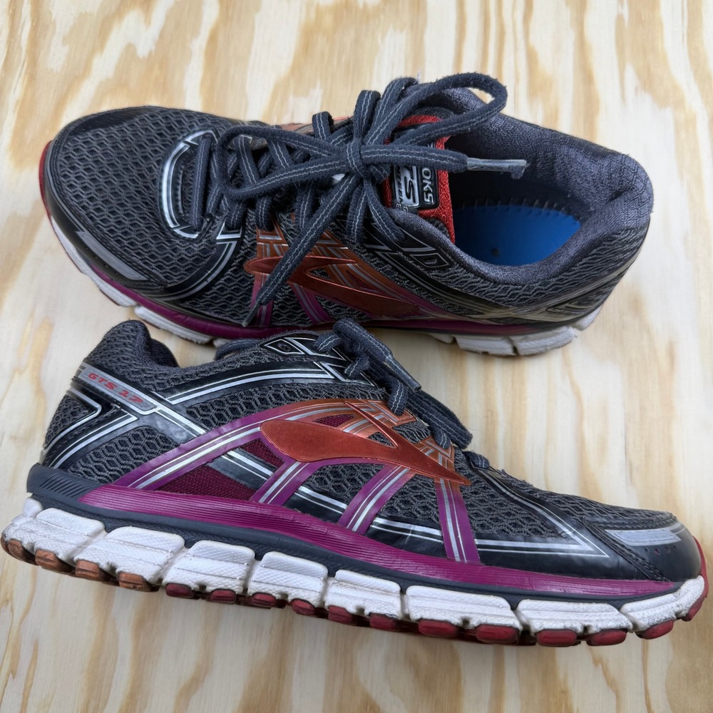 Brooks Adrenaline GTS 17 Womens 8.5 Wide Running Shoes Grey Pink 1202311D044 - Picture 1 of 10